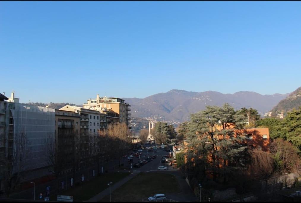 Luxury Apartment With View Como Buitenkant foto
