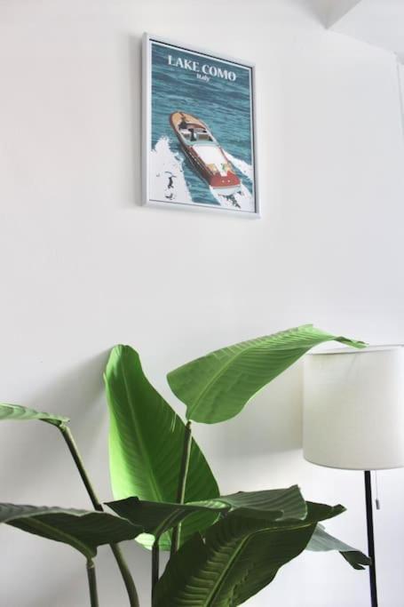 Luxury Apartment With View Como Buitenkant foto