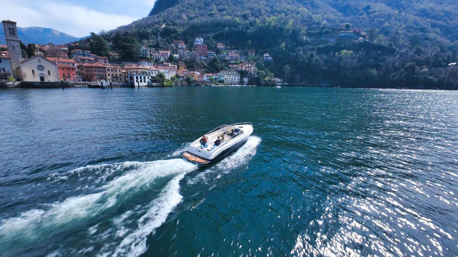 Luxury Apartment With View Como Buitenkant foto